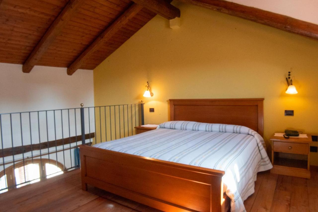 Ristorante Albergo Da Maurizio Cravanzana Buitenkant foto