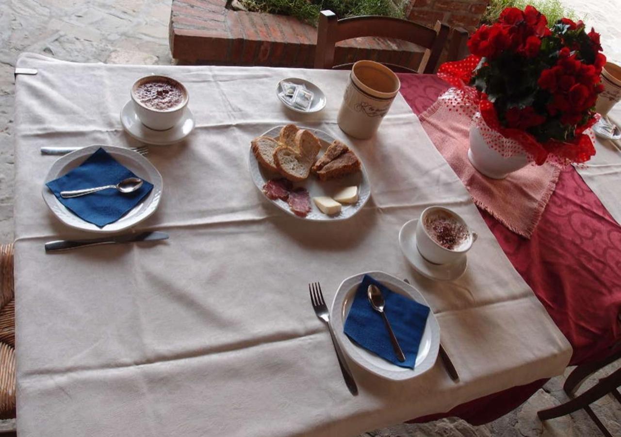 Ristorante Albergo Da Maurizio Cravanzana Buitenkant foto