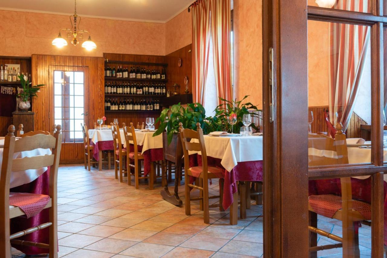 Ristorante Albergo Da Maurizio Cravanzana Buitenkant foto